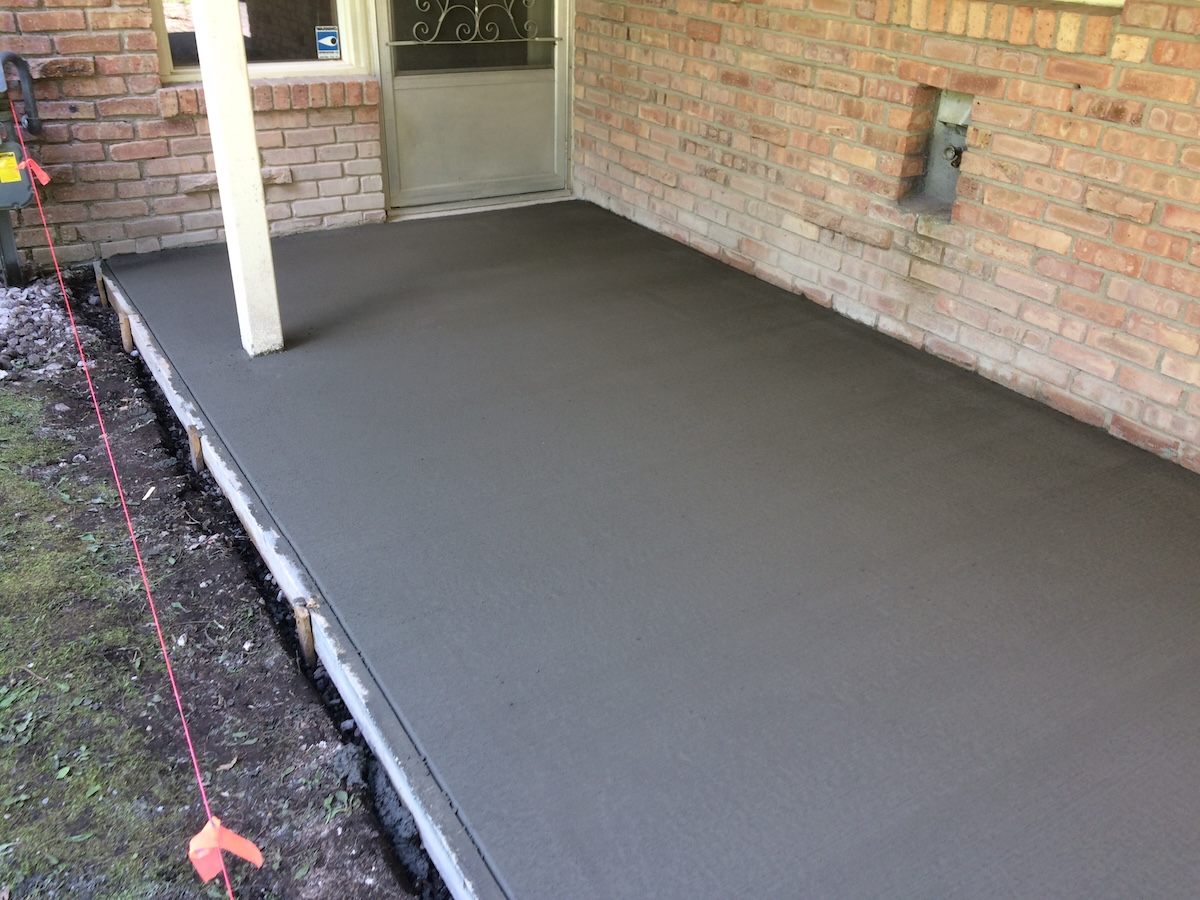 New concrete sidewalk